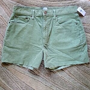 GAP Vintage Corduroy Cutoff Shorts NWT Sage Green Size 6 or 28